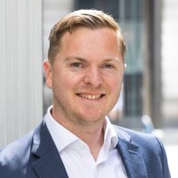 铂金与钯金价格变迁:从需求兴衰到金融博弈